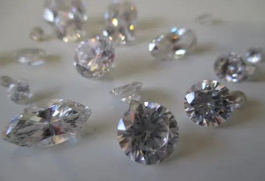 Loose, Princess, Pear, Emerald & Round Brilliant Cut Diamonds